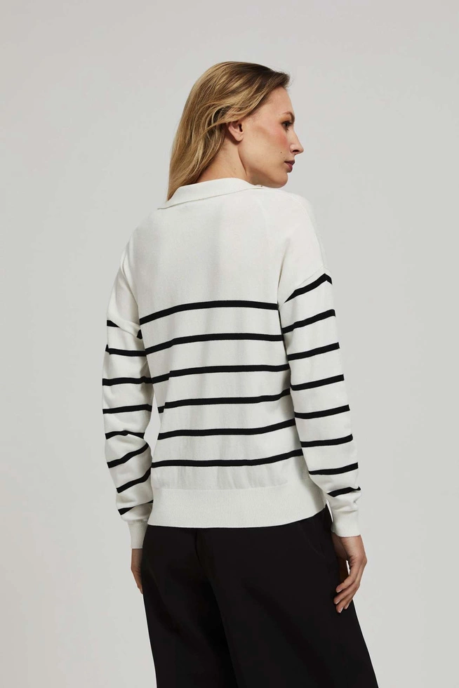 Sweter w paski z kołnierzykiem perłowo-czarny