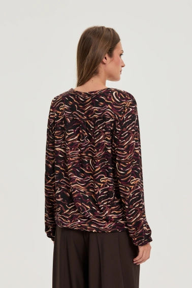 Sweter z długimi rękawami czarny