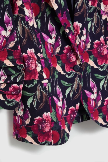 Marynarka w kwiaty granatowa 