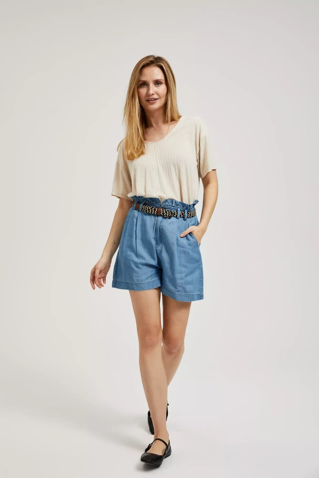 Gładka bluzka z dekoltem w serek beżowa