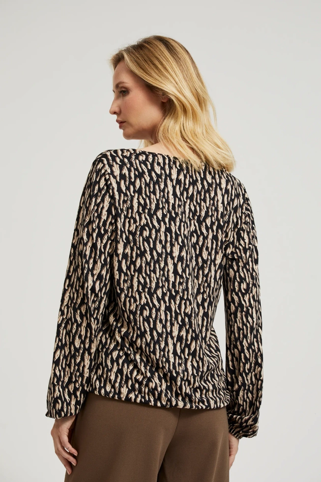 Wzorzysta bluzka z dlugimi rekawami brązowa