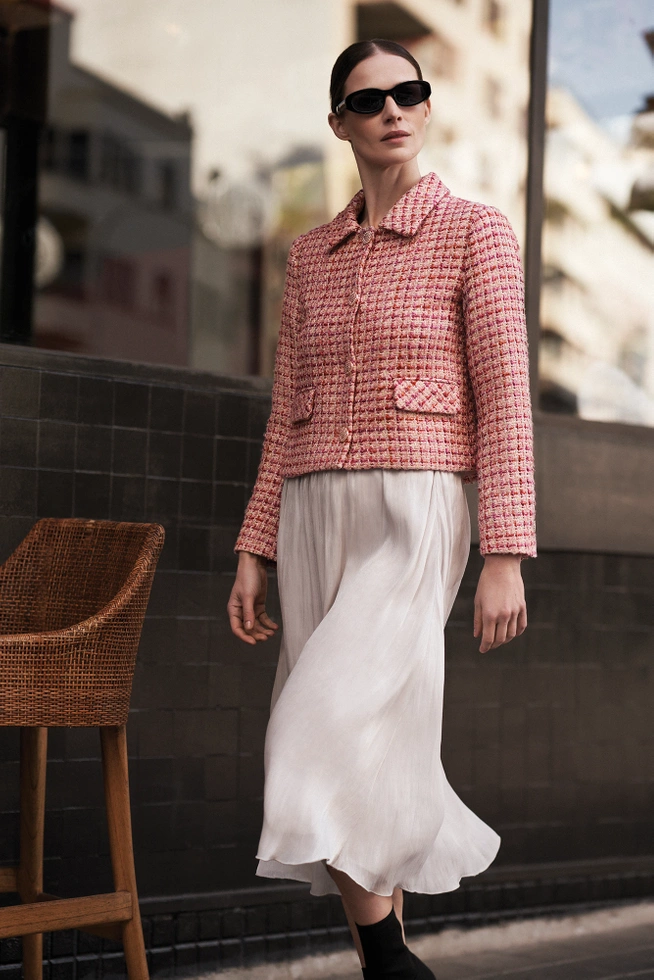 Marynarka zapinana na złote guziki różowa