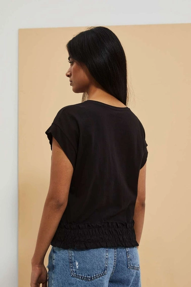 Gładka bluzka czarna