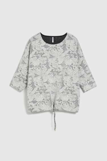 Bluza z kwiatowym wzorem i rękawami 3/4 biała