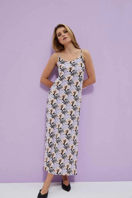 Letnia sukienka na ramiączkach biała