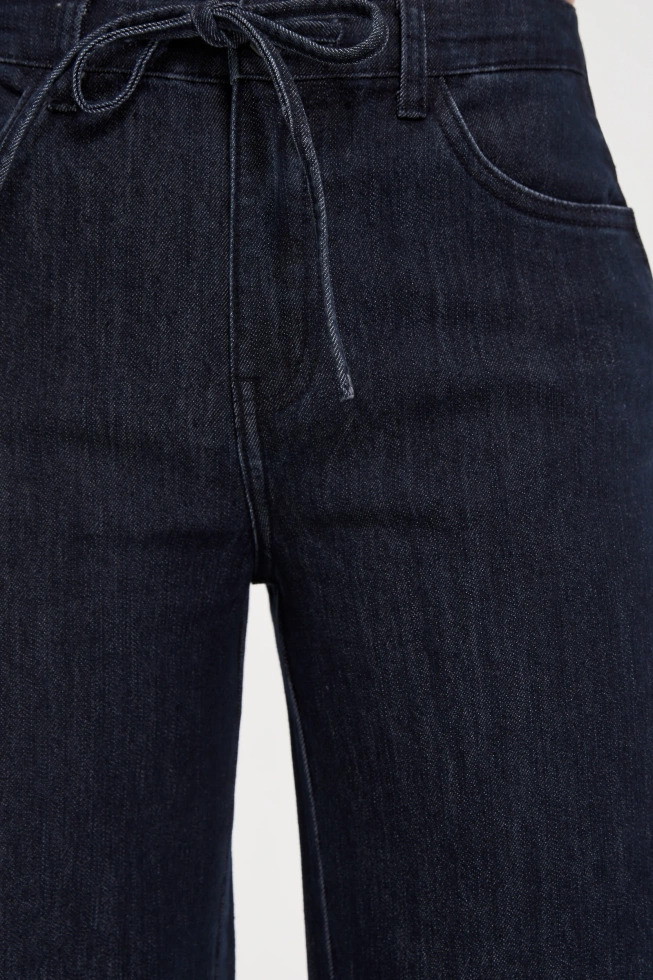 Jeansy z szerokimi nogawkami granatowe