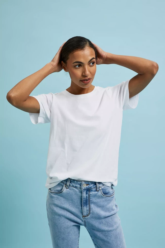 Gładka bluzka z okrągłym dekoltem biała