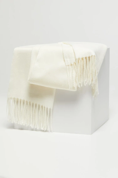 Gładki szalik z frędzlami ecru