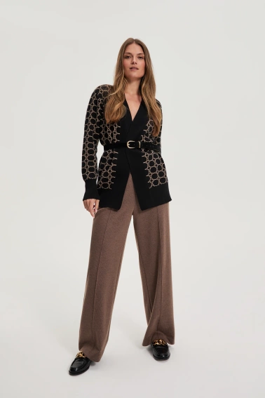 Kardigan w geometryczny wzór czarny