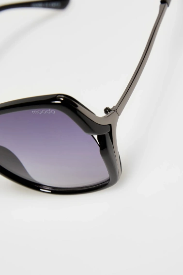 Okulary przeciwsłoneczne czarne