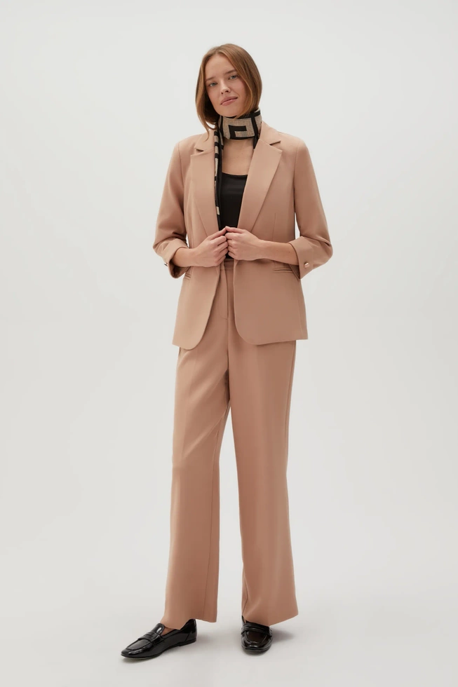 Marynarka z rękawami 3/4 beżowa