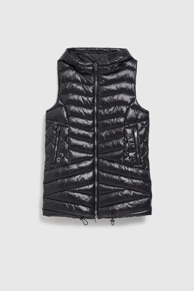 Pikowana kamizelka zapinana na zamek czarna