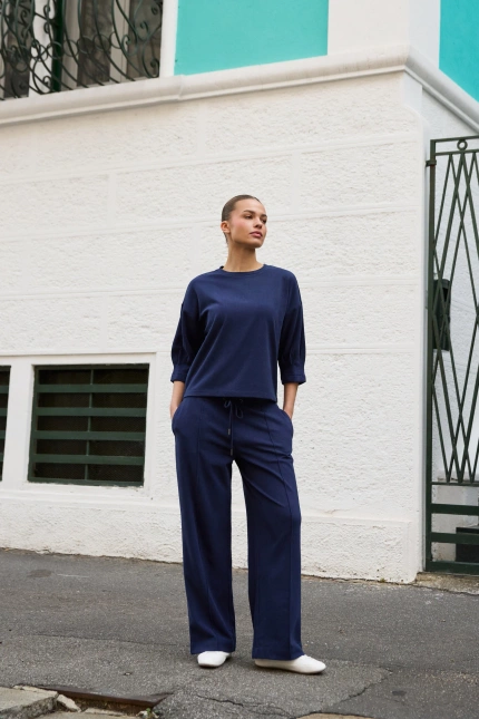 Spodnie dresowe granatowe