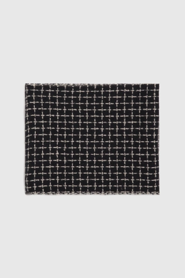 Szal z frędzlami czarny