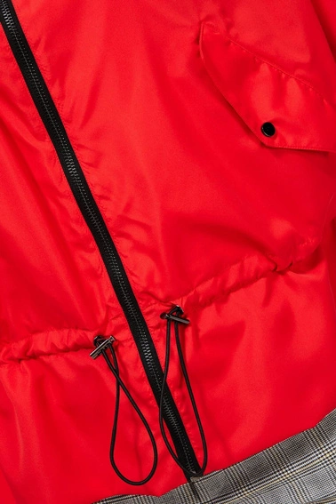 Kurtka wiatrówka z kapturem