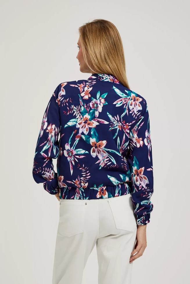Bomberka z kwiatowym printem granatowa