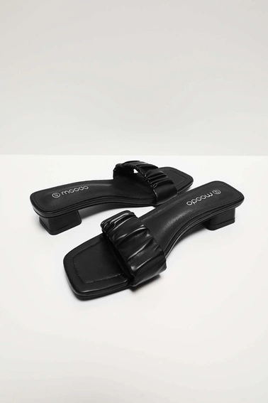 Klapki ze skóry ekologicznej 