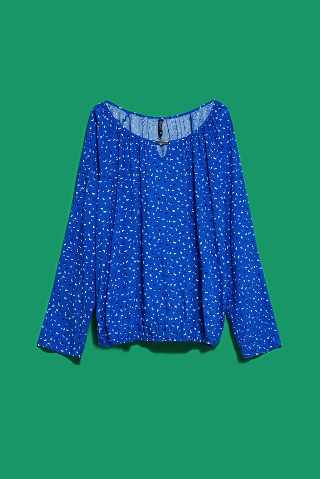 Wzorzysta koszula z dekoltem w łódkę niebieska