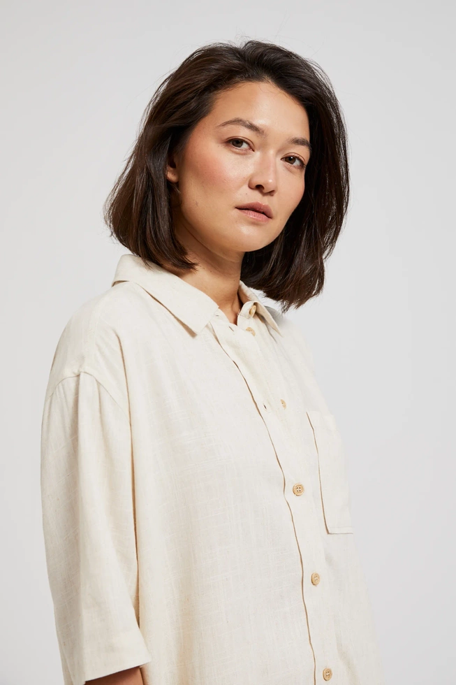 Lniana koszula z kieszonką beżowa