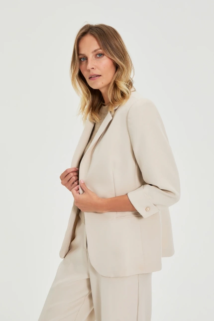 Marynarka z rękawami 3/4 beżowa