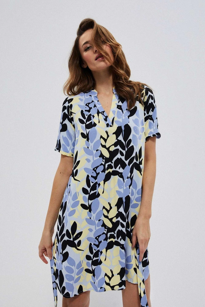 Sukienka z wiskozy z wiązaniem