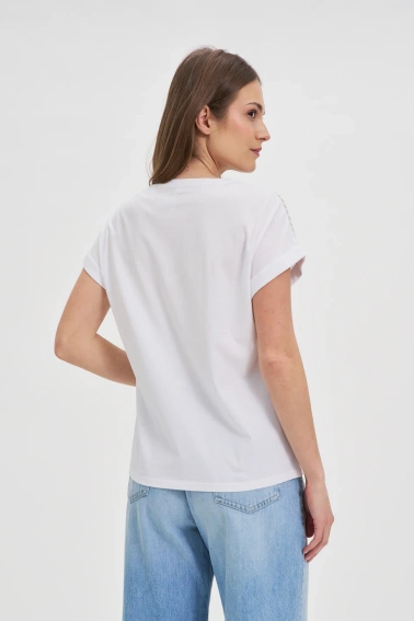 Bawełniany t-shirt ozdobiony koralikami biały