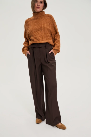 Spodnie w kant z paskiem brązowe