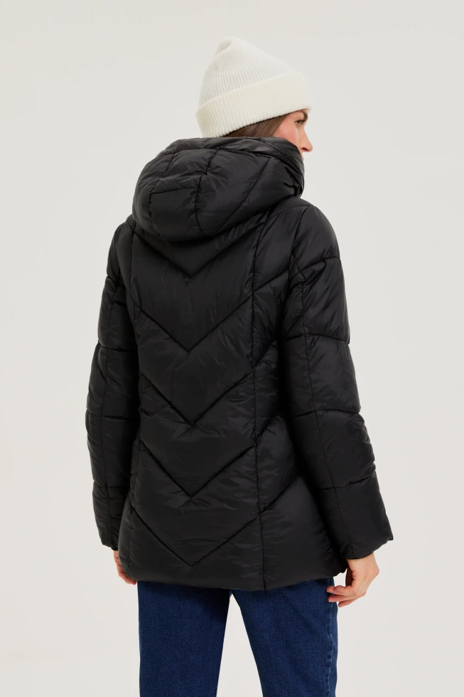 Pikowana kurtka z kapturem czarna