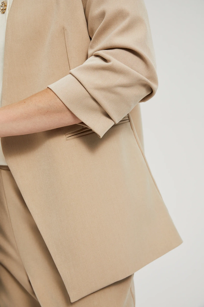 Marynarka z marszczonymi rękawami 3/4 beżowa