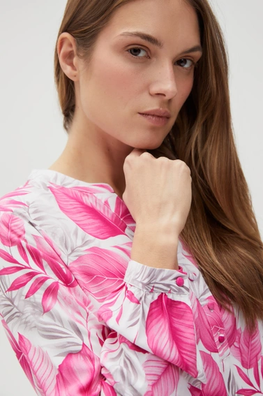 Wiskozowa koszula z tropikalnym wzorem różowa