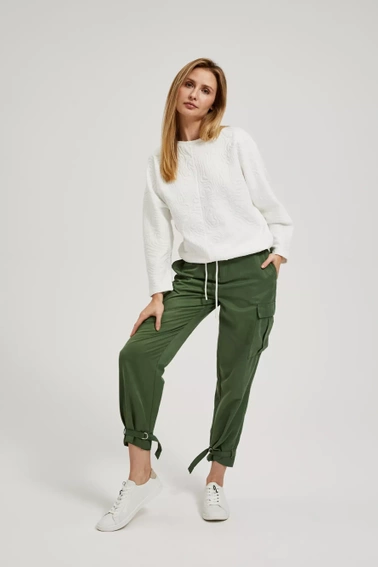 Bluza z okrąłym dekoltem i wiązaniem w pasie biała