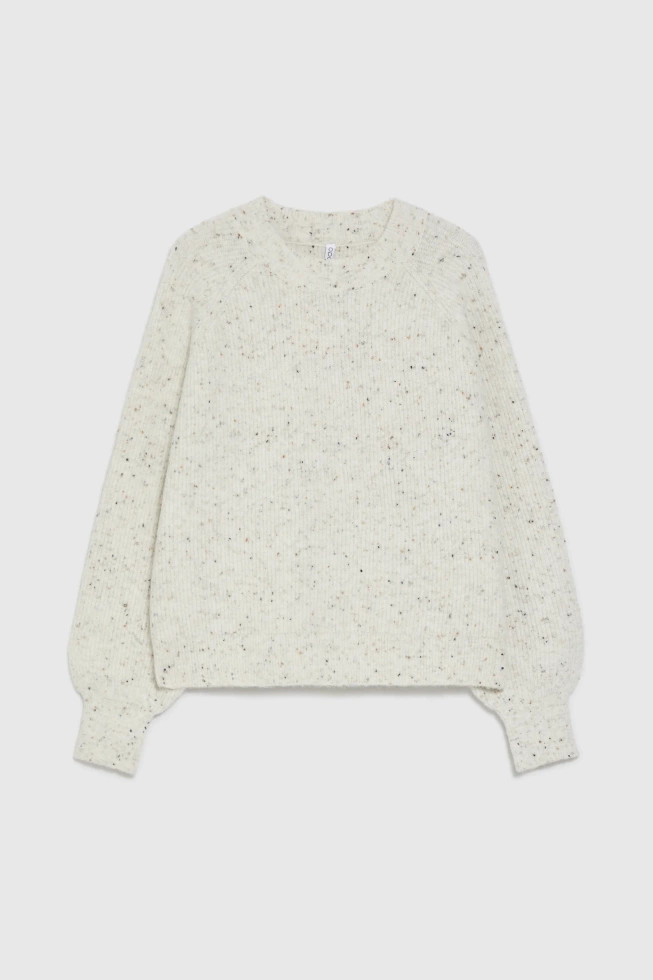 Sweter o prostym fasonie ecru