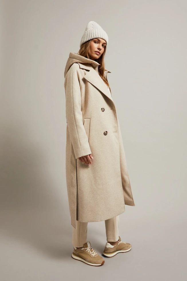 Płaszcz z kapturem beżowy