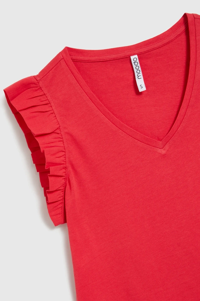 Bluzka z dekoltem w serek i falbaną na ramionach czerwona