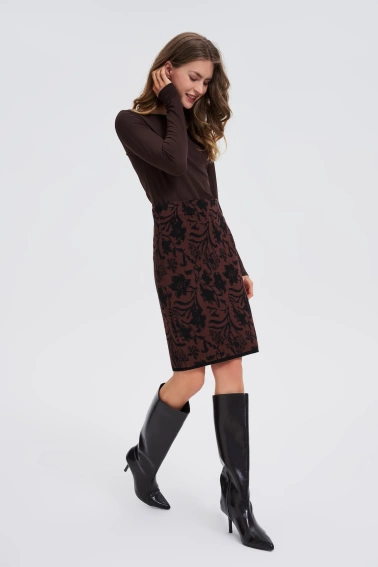 Dzianinowa spódnica brązowa