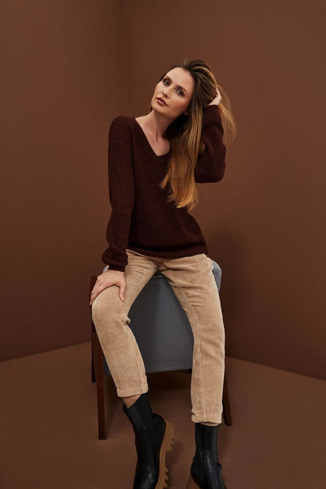 Sweter z metaliczną nitką kasztanowy