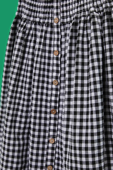 Rozkloszowana spódnica w kratę