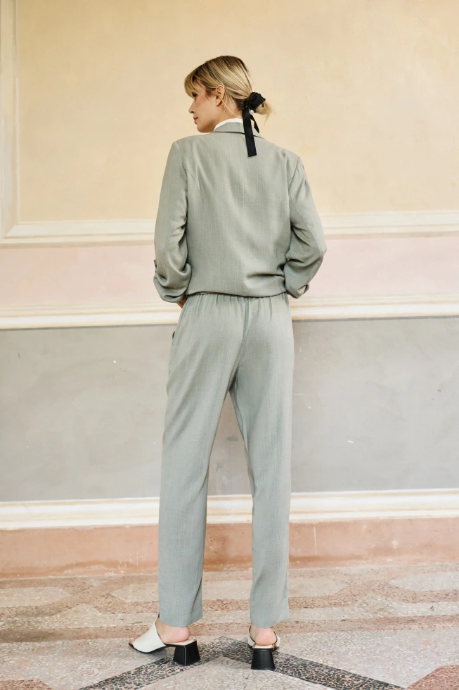 Wiskozowo-lniane spodnie oliwkowe