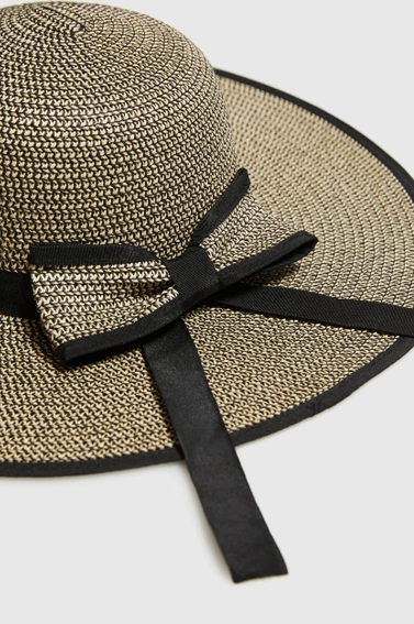 Słomkowy kapelusz z kokardą czarny