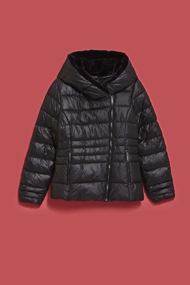 Krótka pikowana kurtka czarna