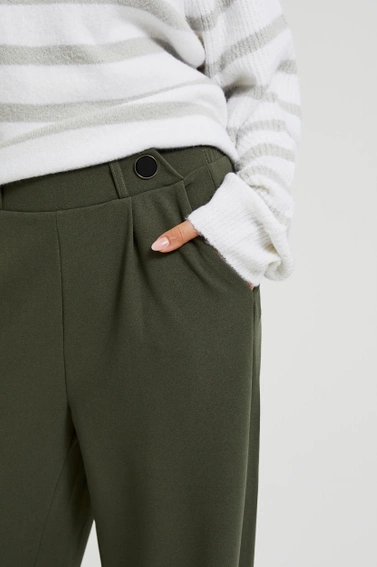 Spodnie z szerokimi nogawkami i guzikami oliwkowe