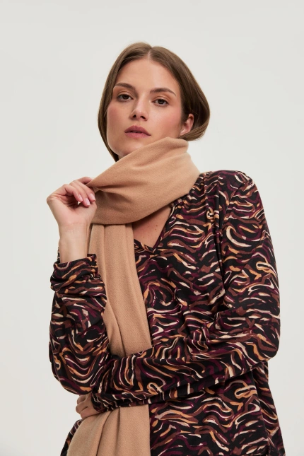 Szal z frędzlami beżowy