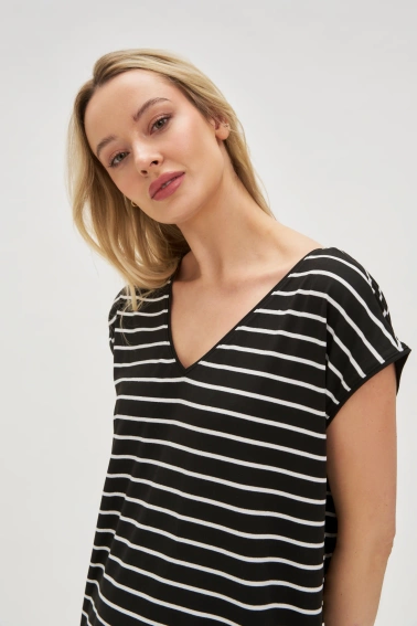 Sukienka w paski czarna