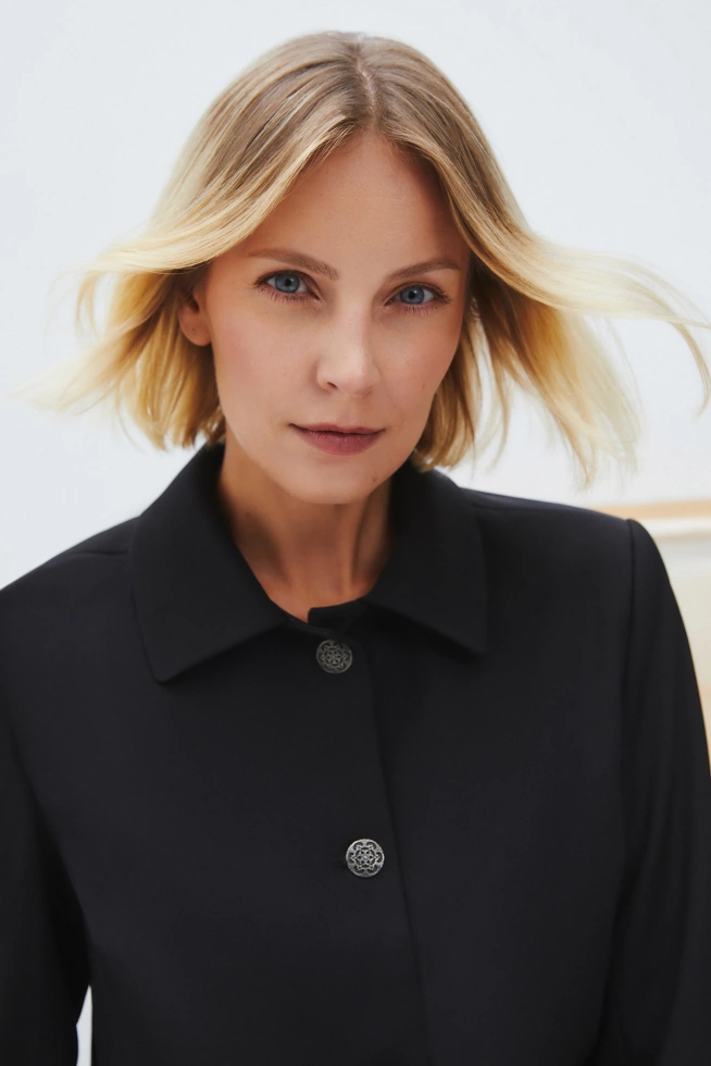 Marynarka z kieszeniami czarna