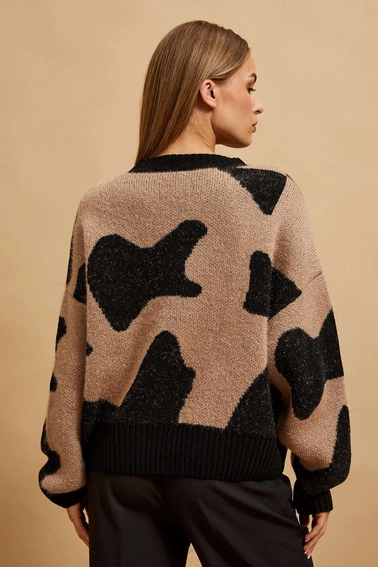 Wzorzysty sweter