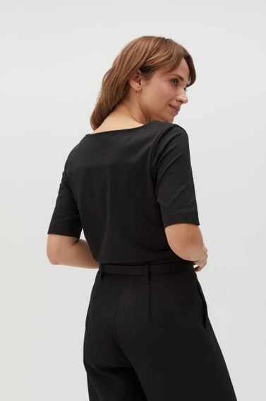 Bluzka ozdobiona koralikami czarna