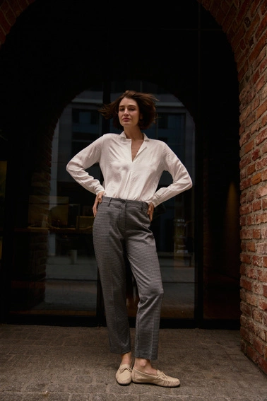 Gładka koszula z wiskozy biała