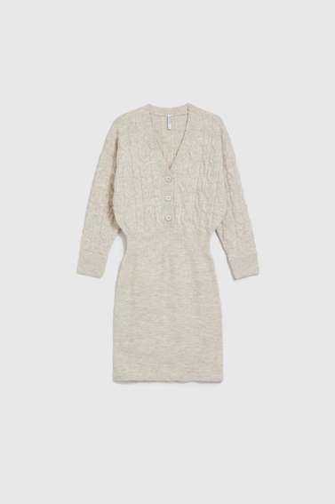 Dzianinowa sukienka ozdobiona guzikami beżowa