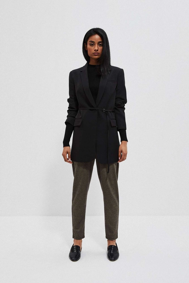 Jednorzędowa marynarka