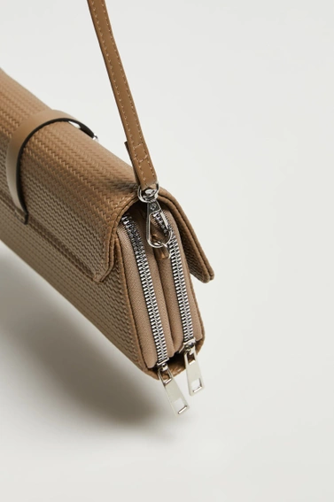 Torebka z zapięciem na zamek beżowa